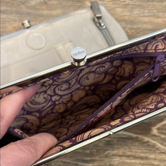 Hobo Lauren Clutch Wallet Leather Double Frame Light Gray Magnetic - Picture 7 of 11